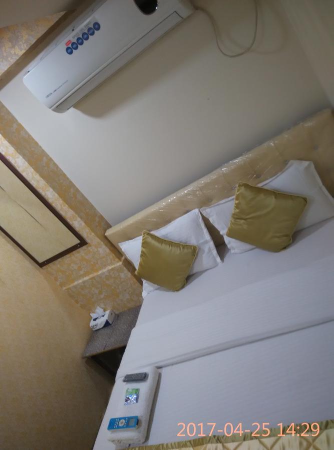 Hotel Silver Castle Мумбаи Экстерьер фото